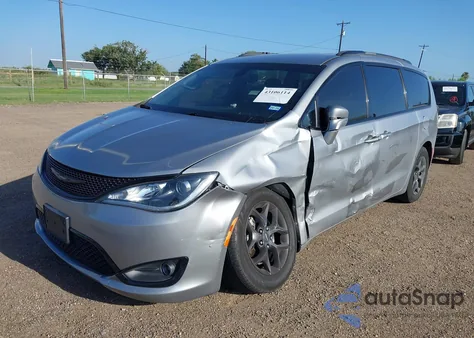 2018 Chrysler Pacifica Touring L Plus z USA, uszkodzony, nr VIN 2C4RC1EG6JR352453